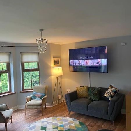 Cheerful 4-Bed Townhouse In Centre Of Newcastle Villa Newcastle  Bagian luar foto
